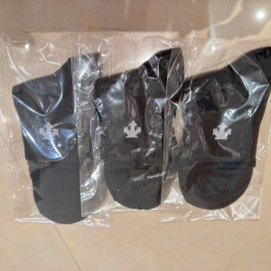 descente 黑色短襪